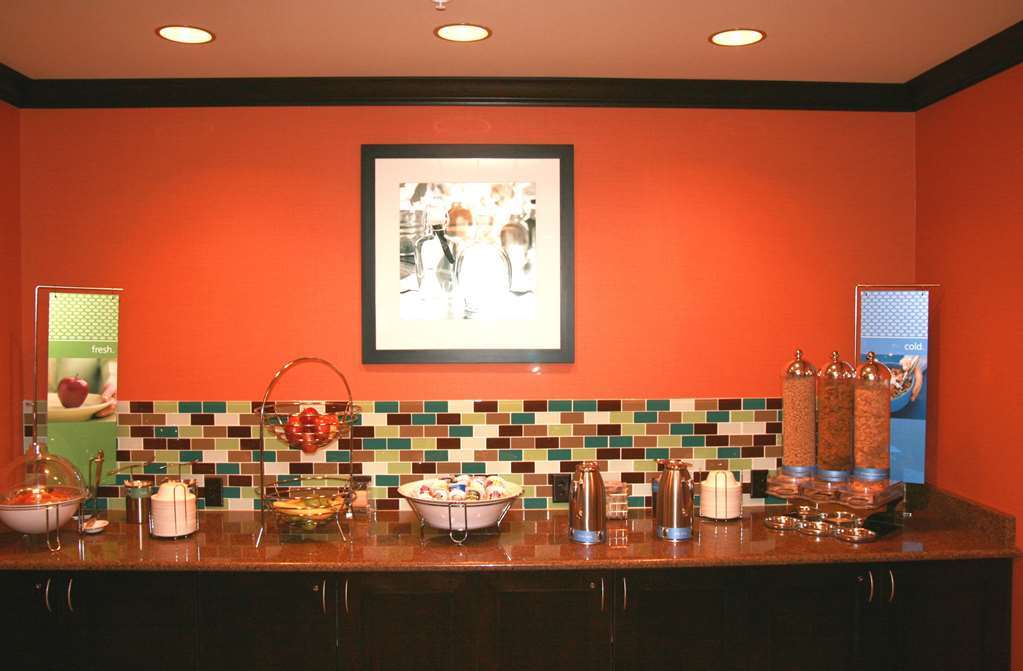 Hampton Inn And Suites Flint/Grand Blanc Restoran gambar